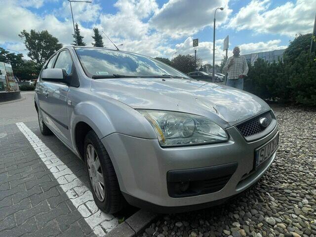 syndyk sprzeda Forda Focus