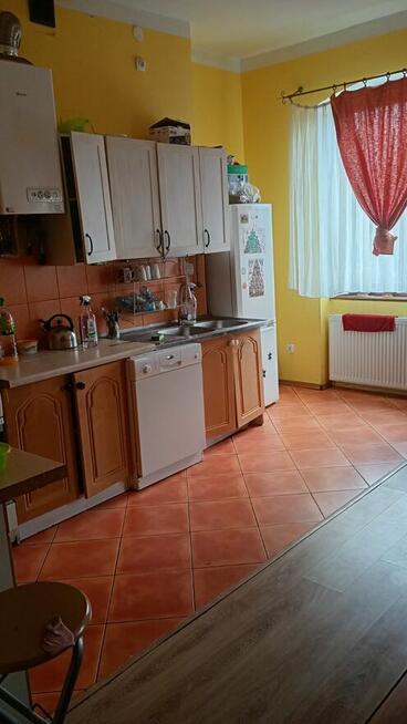 ładne klimatyczne z kominkiem MIESZKANIE 2-pozimowe 95 m2