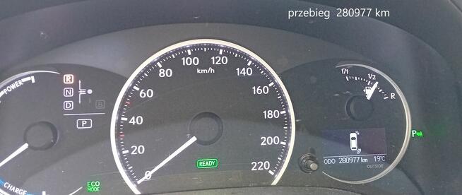Lexus CT 200 idealna oszczędna hybryda gratis hulajnoga