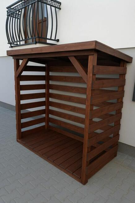 Drewutnia domek na drewno wiatka