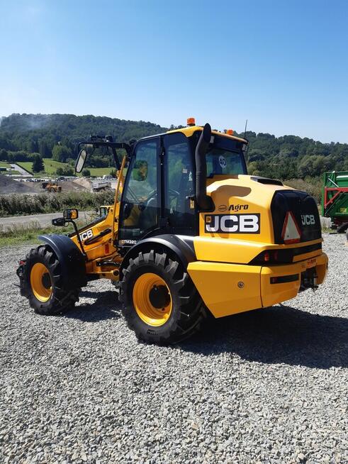 Ładowarki przegubowo-teleskopowe JCB TM320