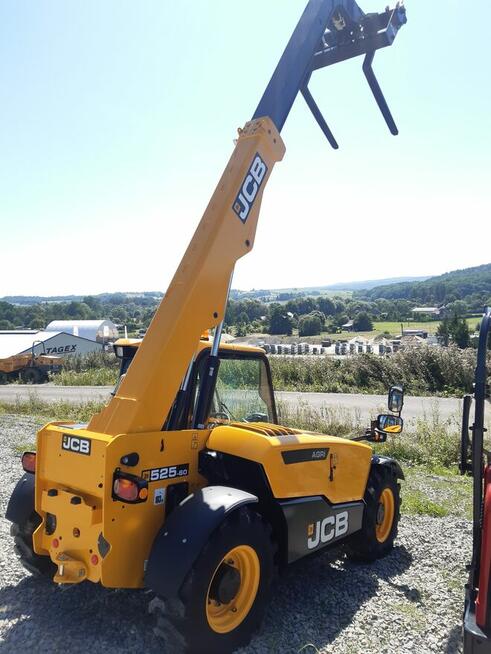 Ładowarka teleskopowa jcb 525-60