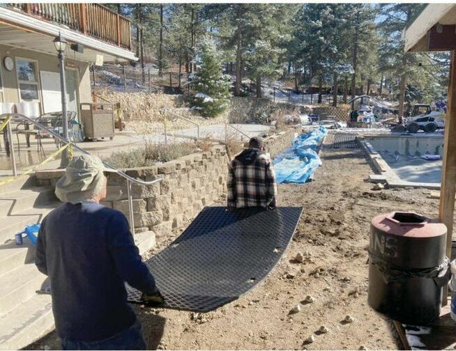 Płyta drogowa 95 Ton 122 x 244 cm Mamba Mat HDPE