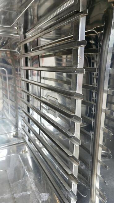 Piec konwekcyjno – parowy 81/21/2