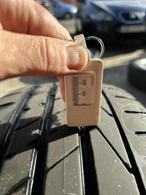 Felga 7Jx17 z oponą Hankook Ventus S1 evo2 SUV 235/65 R17