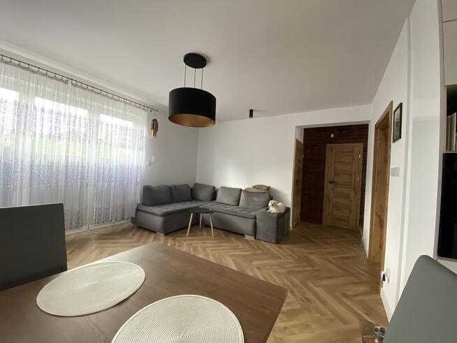 Nowoczesny dom w zabudowie szeregowej-Rakowiska