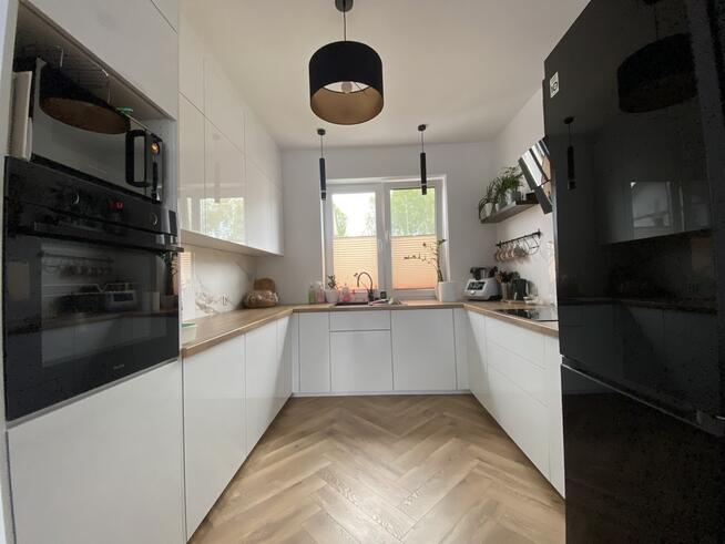 Nowoczesny dom w zabudowie szeregowej-Rakowiska