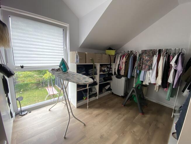 Nowoczesny dom w zabudowie szeregowej-Rakowiska