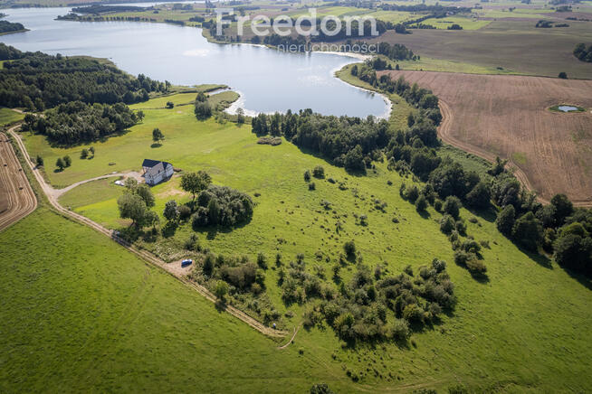 Działki z linią brzegową rzeki, blisko jeziora Bla