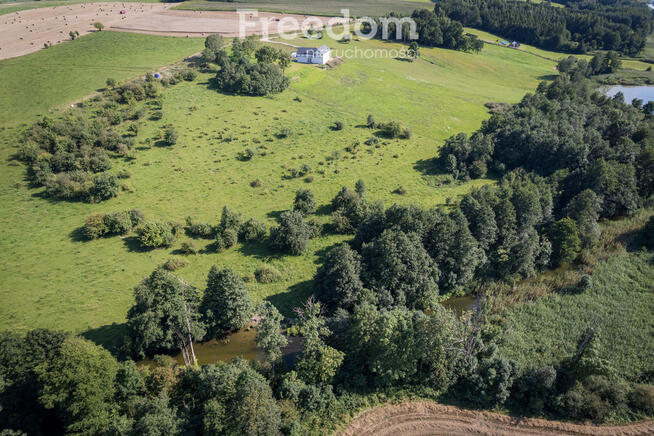 Działki z linią brzegową rzeki, blisko jeziora Bla