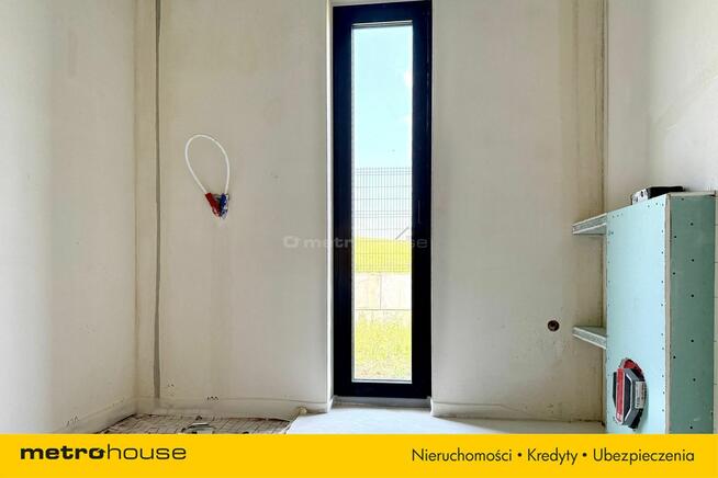 Nowoczesna nieruchomość w stanie budowy.