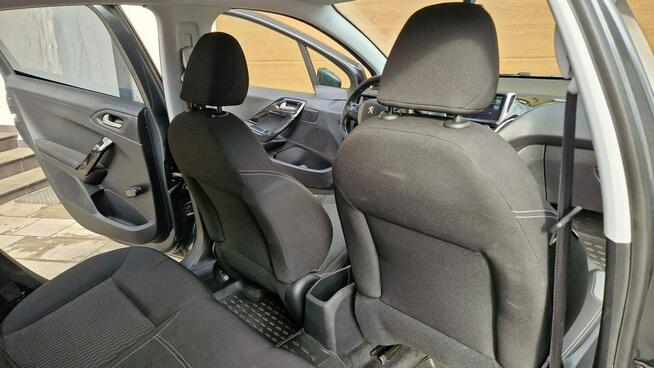 Peugeot 208 Stan BDB, SUPER AUTO, pełen serwis % % % GWARANCJA % % %