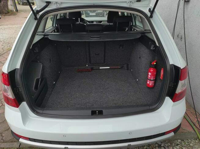 Škoda Octavia SCOUT, 4X4, tempomat, 6-biegów, klimatronik, grzane fotele, zarejestro