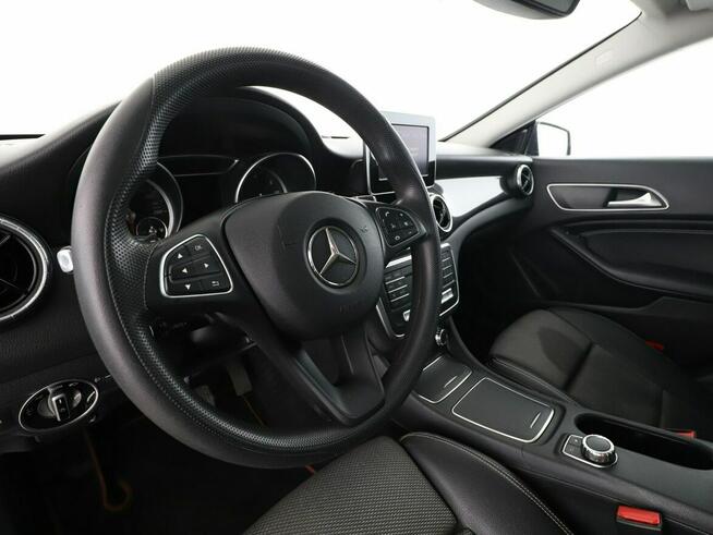 Mercedes CLA 180 GRATIS! Pakiet Serwisowy o wartości 700 zł!