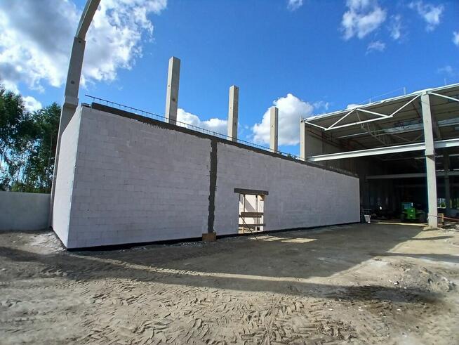 Dwóch murarzy szuka zleceń