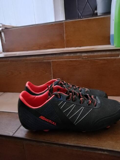 Buty sportowe -korki