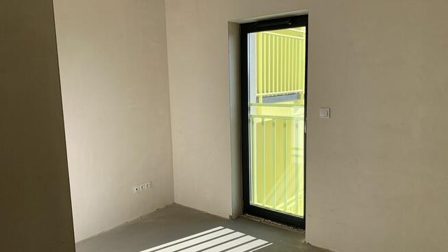 Mieszkanie z dużym balkonem - stan deweloperski