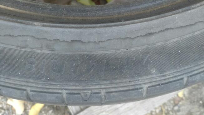 Opony Dunlop 235/45 R18