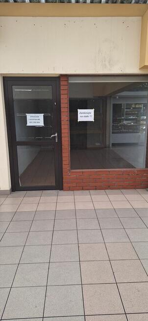 Lokale sprzedam, jeden z najemcą