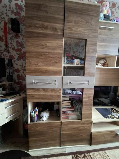 Regał pokojowy pojemny