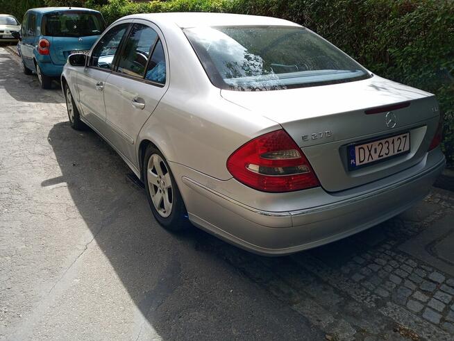 Sprzedam Mercedes- Benz E270 2.7 CDI