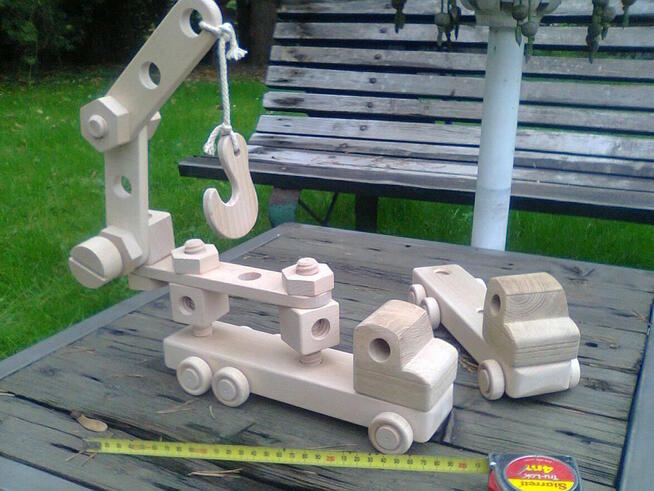 Prasy ,Śruby, Zabawki ,Drewniane - Producent