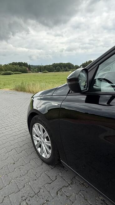 Peugeot 308 2019 rok 1.5 BlueHDI manual sprzedam czarny