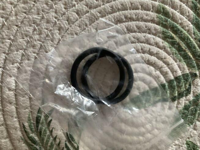 Sprzedam nową chłodnicę wody do samochodu z wentylatorem!!!