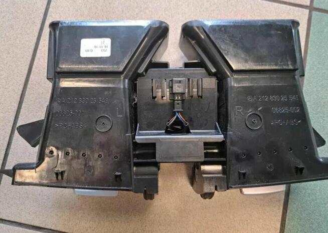 Kratka nawiewu środkowa podwójna MERCEDES W212 2128302554