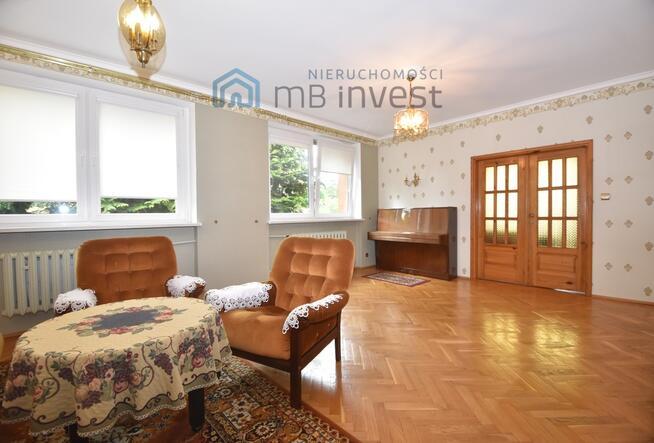 Dom wolnostojący z lokalem pod działalność 2xgaraż