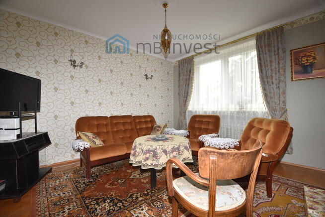 Dom wolnostojący z lokalem pod działalność 2xgaraż