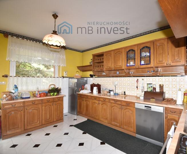 Dom wolnostojący z lokalem pod działalność 2xgaraż