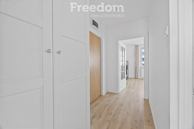 2 pokoje 51,3 m2, garderoba, metro, strzeżone os.