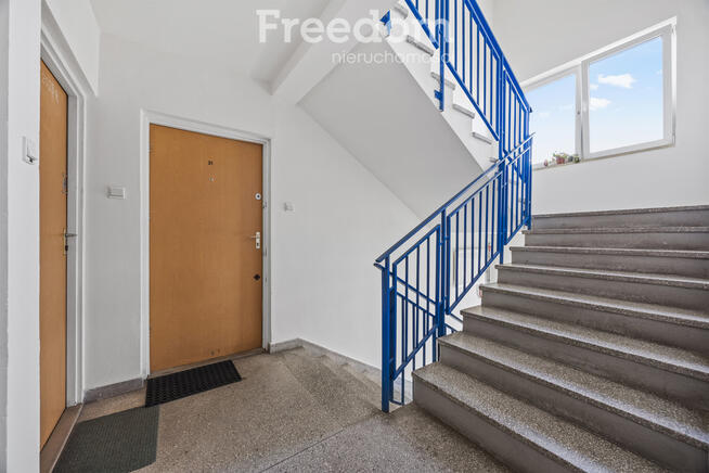 2 pokoje 51,3 m2, garderoba, metro, strzeżone os.