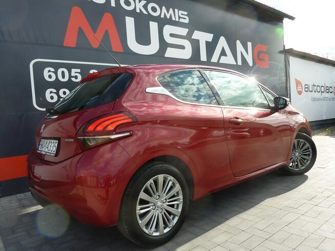 Peugeot 208 ALLURE*Benzyna 82Ps*Navi*Kamera*Klimatronik*Grzane Fotele*ParkAssist