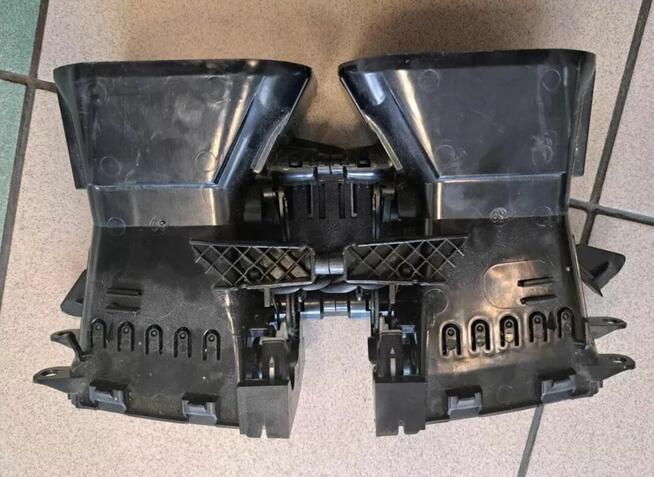 Kratka nawiewu środkowa podwójna MERCEDES W212 2128302554