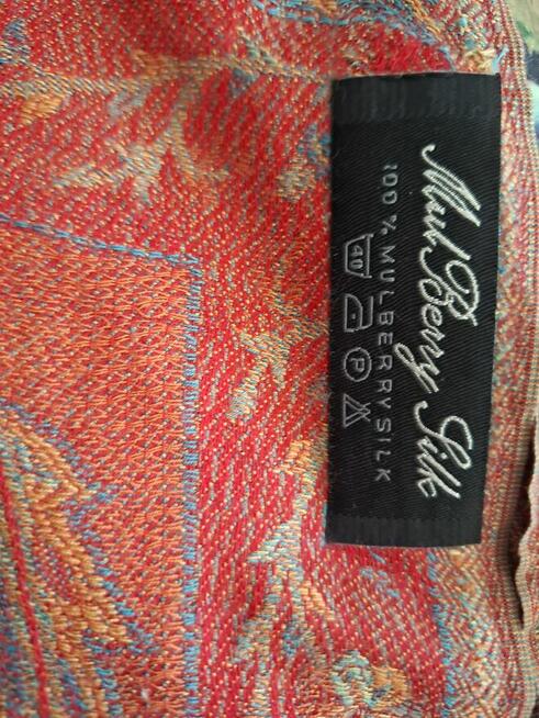 Luksusowy szal z jedwabiu morwowego