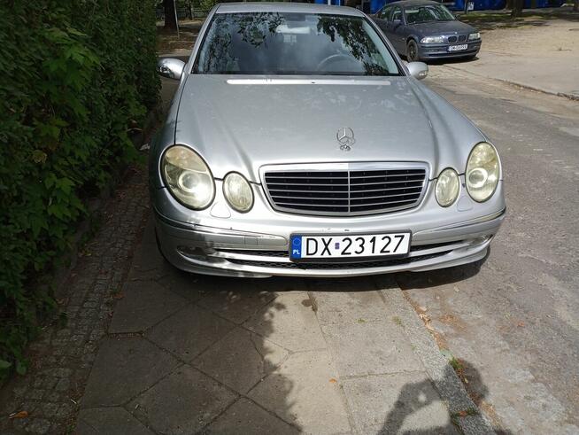 Sprzedam Mercedes- Benz E270 2.7 CDI