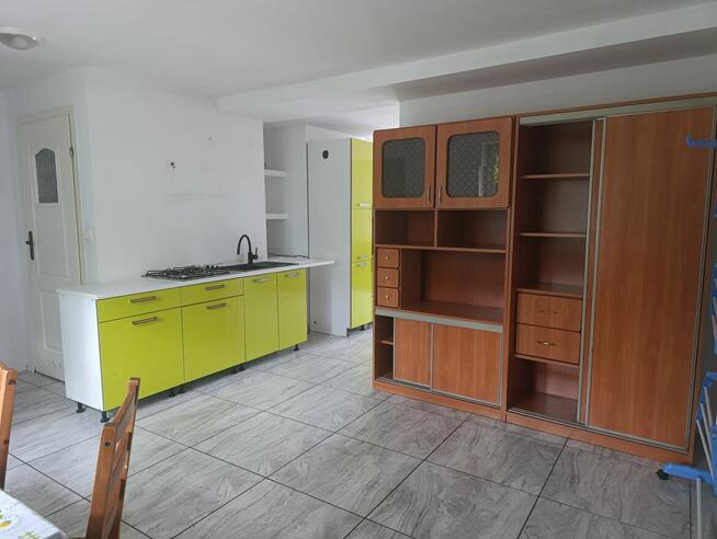 Wynajmę mieszkanie / dom z podwórkiem pracownik Ukraina Kuba