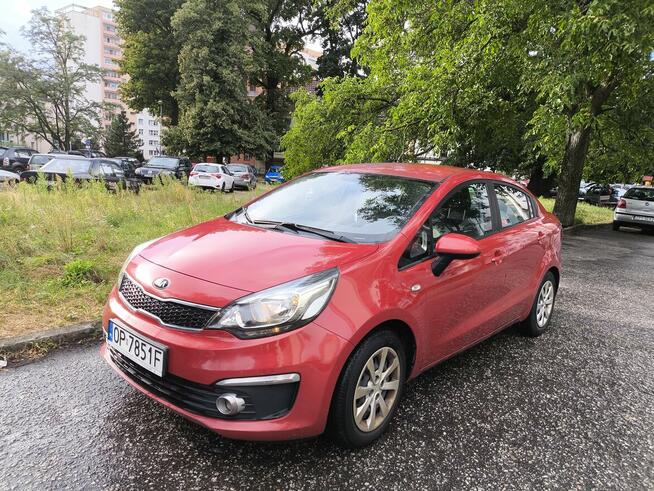 Samochód Kia Rio 1,2 Sedan 2015 r. mały przebieg