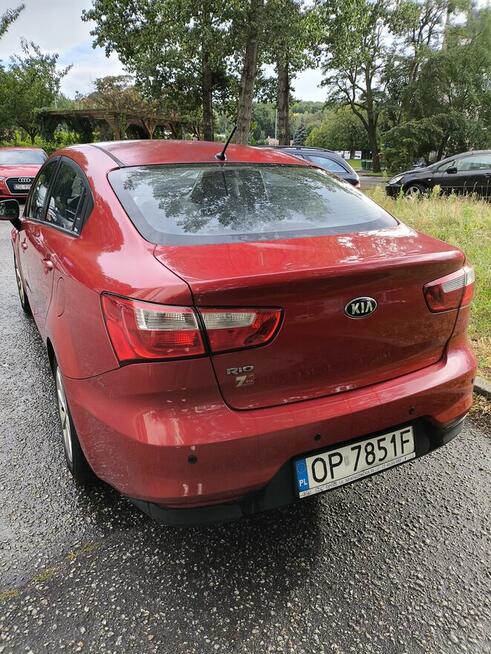 Samochód Kia Rio 1,2 Sedan 2015 r. mały przebieg