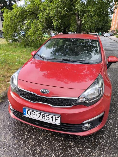 Samochód Kia Rio 1,2 Sedan 2015 r. mały przebieg