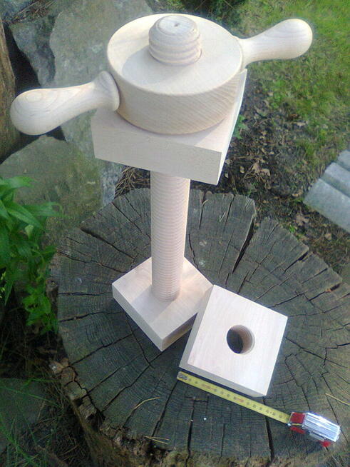 DREWNIANE śruby zabawki prasy napisy biżuteria ozdoby itd.