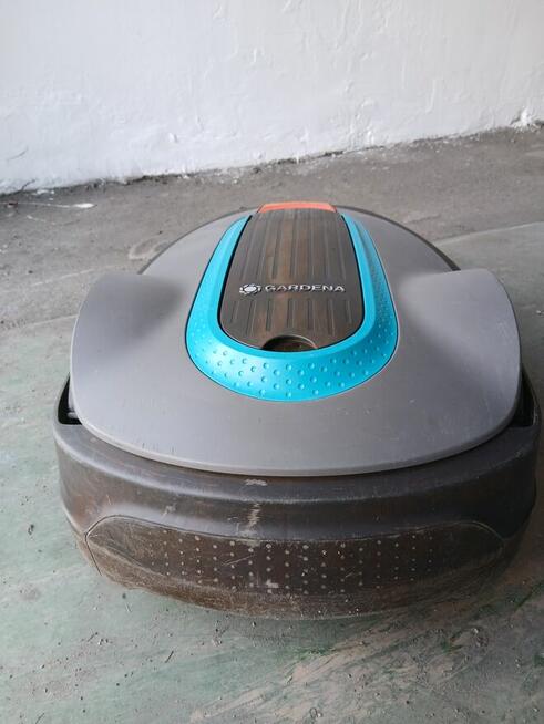 Robot koszący kosiarka do trawy GARDENA Sileno City 250m2