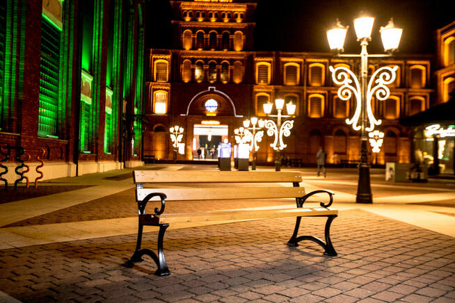 miejska parkowa ławka nogi żeliwne gartenbank stadtarchitekt