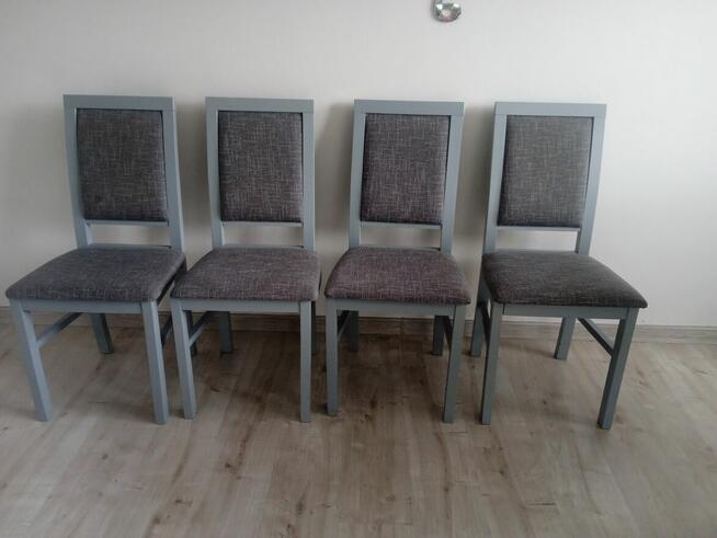 Stół z krzesłami ,rozkładany