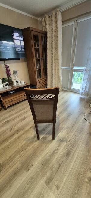 Sprzedam stół z krzeslami