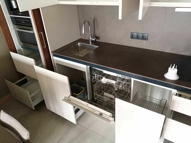 Kuchnia w zabudowie z kurtyną + wyspa - odbiór osobisty Kraków