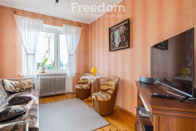 Dom wolnostojący z pięknym ogrodem