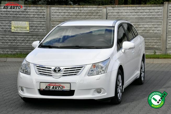 Toyota Avensis 1,8VVTi 147KM Soll/Parktronic/Serwisowany/Model2010